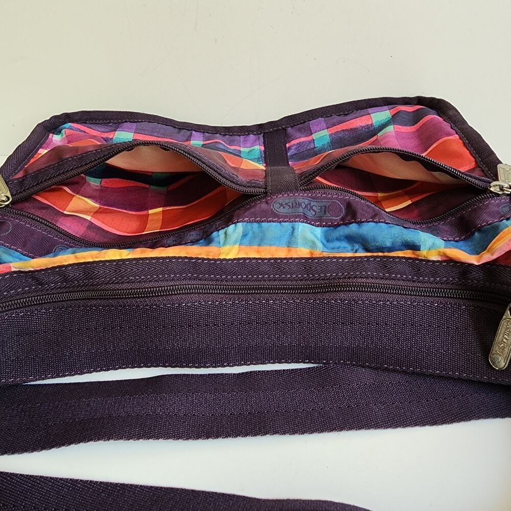 LeSportsac Deluxe Everyday Expandable Multicolor Striped Crossbody Handbag READ - Picture 6 of 12